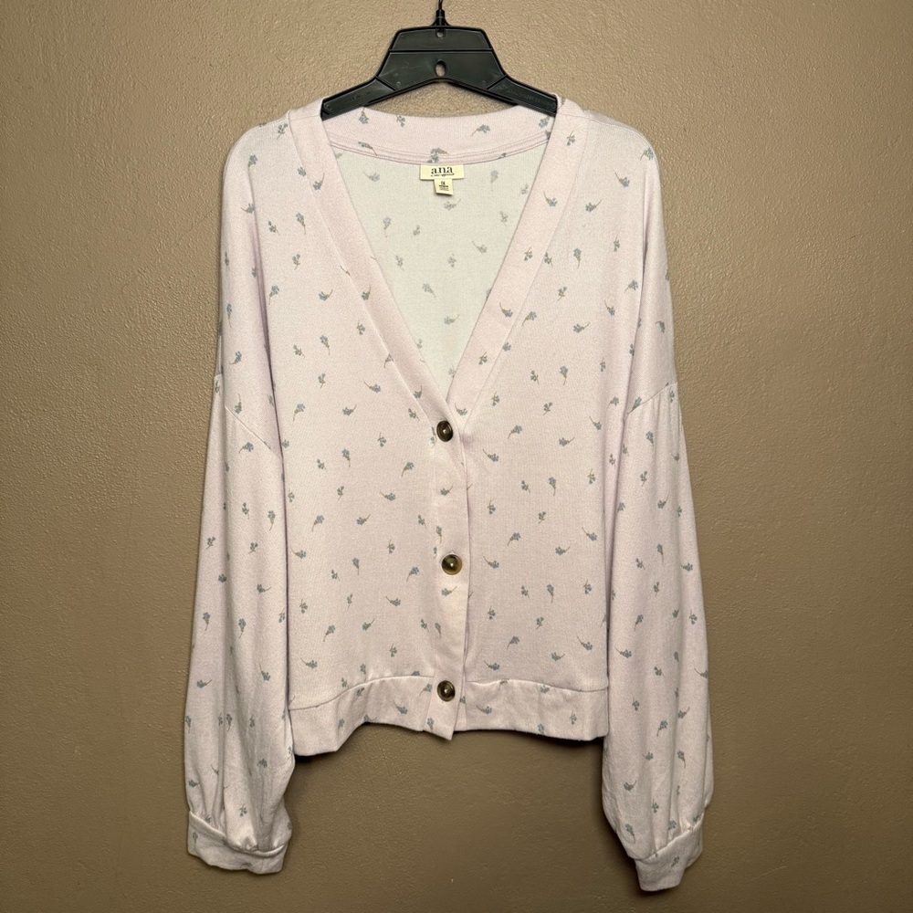 a.n.a. Women's Plus Lilac Long Sleeve Button Up Cardigan Size 1X Whimsy Florals - Picture 3 of 16